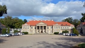 Wrześniowy spacer po pałacu w Czerniejewie - zdjęcie 1