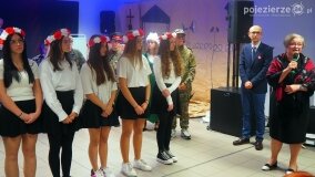 Wieczornica Patriotyczna w Goślinowie pełna historii i wzruszeń - zdjęcie 18