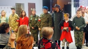 Wieczornica Patriotyczna w Goślinowie pełna historii i wzruszeń - zdjęcie 17