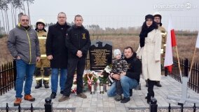 W hołdzie Polakom zamordowanym przez Niemców! W Mielnie odsłonięto nowy pomnik! - zdjęcie 59