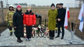 W hołdzie Polakom zamordowanym przez Niemców! W Mielnie odsłonięto nowy pomnik! - zdjęcie 55