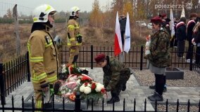 W hołdzie Polakom zamordowanym przez Niemców! W Mielnie odsłonięto nowy pomnik! - zdjęcie 35