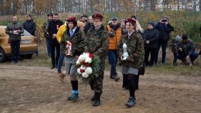 W hołdzie Polakom zamordowanym przez Niemców! W Mielnie odsłonięto nowy pomnik! - zdjęcie 34