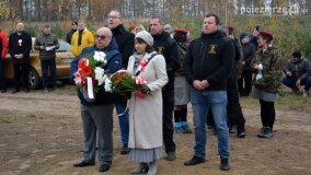 W hołdzie Polakom zamordowanym przez Niemców! W Mielnie odsłonięto nowy pomnik! - zdjęcie 29