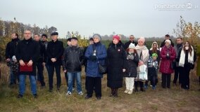 W hołdzie Polakom zamordowanym przez Niemców! W Mielnie odsłonięto nowy pomnik! - zdjęcie 12
