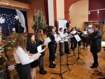 Kolędowanie z „Jedynką” w Muzeum Ziemi Szubińskiej - zdjęcie 1