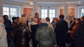 Piloci wycieczek poznali tajemnice pałacu w Czerniejewie i niemieckiej zbrodni na „Dziekance”! - zdjęcie 33