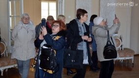 Piloci wycieczek poznali tajemnice pałacu w Czerniejewie i niemieckiej zbrodni na „Dziekance”! - zdjęcie 21