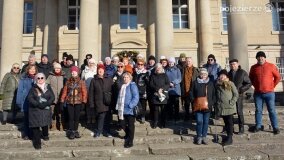 Piloci wycieczek poznali tajemnice pałacu w Czerniejewie i niemieckiej zbrodni na „Dziekance”! - zdjęcie 8