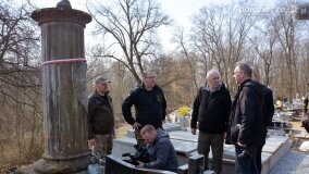 Na ratunek zabytkowej kolumnie powstańca listopadowego na cmentarzu w Sławnie! - zdjęcie 12