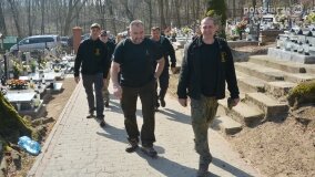 Na ratunek zabytkowej kolumnie powstańca listopadowego na cmentarzu w Sławnie! - zdjęcie 6