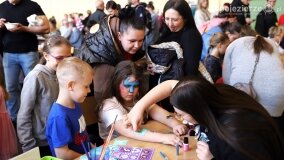 Pasztety i mazurki szybko zniknęły ze stołów - zdjęcie 23