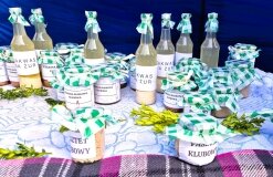 Tradycyjne potrawy, przetwory i wypieki podczas Kiermaszu Wielkanocnego - zdjęcie 7