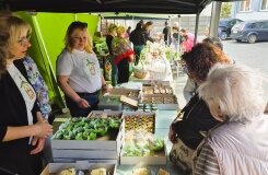 Tradycyjne potrawy, przetwory i wypieki podczas Kiermaszu Wielkanocnego - zdjęcie 4