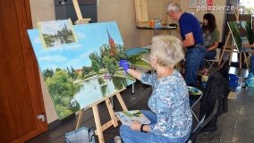 Plener artystyczny w Parku Wolności w Barcinie - zdjęcie 9