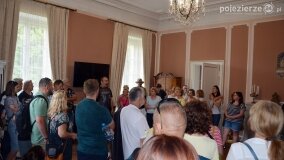 Czerniejewska rezydencja w sierpniowym słońcu - zdjęcie 19