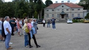 Czerniejewska rezydencja w sierpniowym słońcu - zdjęcie 9