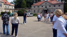 Czerniejewska rezydencja w sierpniowym słońcu - zdjęcie 8