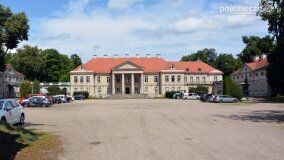 Czerniejewska rezydencja w sierpniowym słońcu - zdjęcie 6