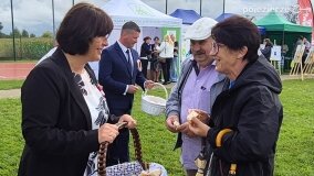 Nieco deszczowe, lecz bardzo udane Dożynki Gminy Gniezno - zdjęcie 48