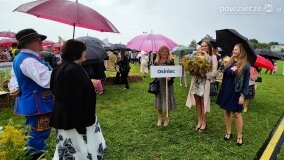 Nieco deszczowe, lecz bardzo udane Dożynki Gminy Gniezno - zdjęcie 15