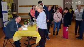 Premiera książki „Głębokie. Tropami tajemnic” – wielkie święto w małej miejscowości! - zdjęcie 135