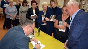 Premiera książki „Głębokie. Tropami tajemnic” – wielkie święto w małej miejscowości! - zdjęcie 129