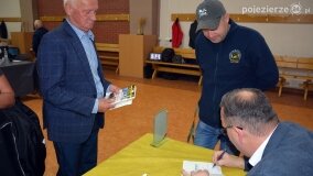 Premiera książki „Głębokie. Tropami tajemnic” – wielkie święto w małej miejscowości! - zdjęcie 128
