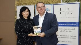 Premiera książki „Głębokie. Tropami tajemnic” – wielkie święto w małej miejscowości! - zdjęcie 97