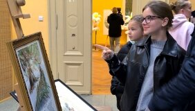 „Skok w dobrą książkę” – wernisaż prac Anny Wojtczak - zdjęcie 3