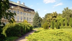 Zespół pałacowy w Ciążeniu