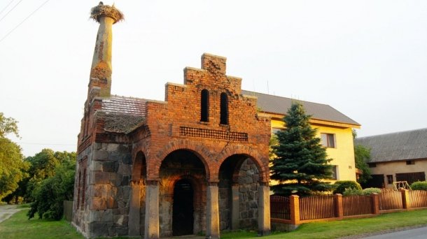 Zabytkowa kuźnia w Wydartowie