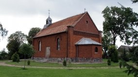Urokliwy kościół w Budziejewku