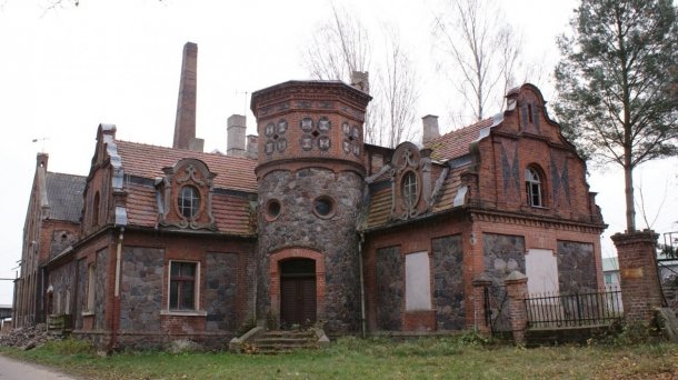 Folwark w Zakrzewie – perła architektury