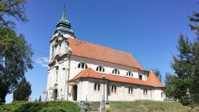 Tajemnica świątynnego wzgórza – kościół w Piaskach