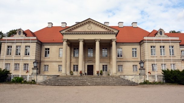 Restauracja Wozownia – pałac w Czerniejewie