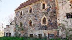 „Średniowieczny” spichlerz w Dziadkowie - zdjęcie 11