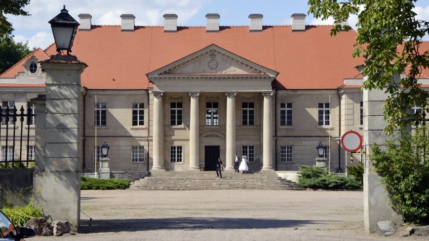 Unikatowy pałac w Czerniejewie - zdjęcie 1