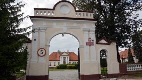 Srebrna Góra – zespół dworski – jeden z cenniejszych w Wielkopolsce - zdjęcie 3