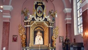 Świątynia w Kłecku z tryptykiem Mateusza Kossiora  - zdjęcie 4