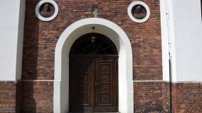 Świątynia w Kłecku z tryptykiem Mateusza Kossiora  - zdjęcie 9