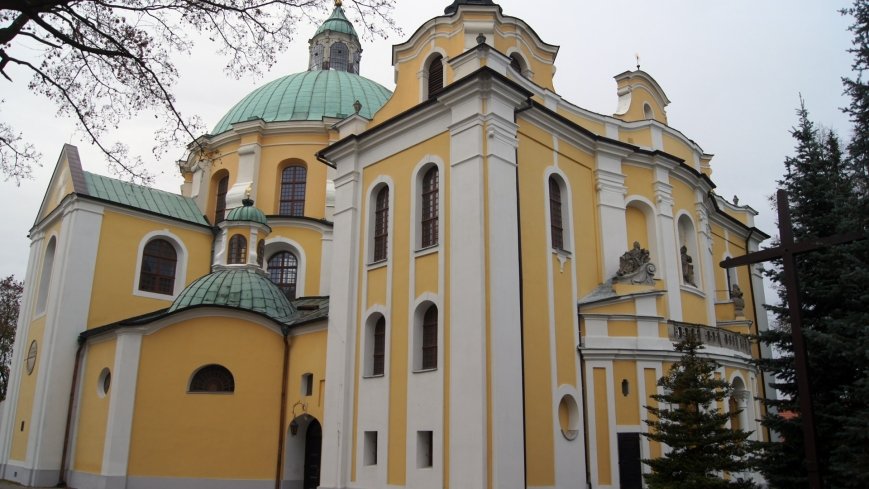Bazylika pw. Wniebowzięcia NMP w Trzemesznie - zdjęcie 1