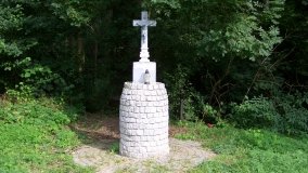 Drewniana kaplica św. Rozalii - zdjęcie 3