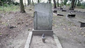 Zapomniana nekropolia w Grzybowie - zdjęcie 7