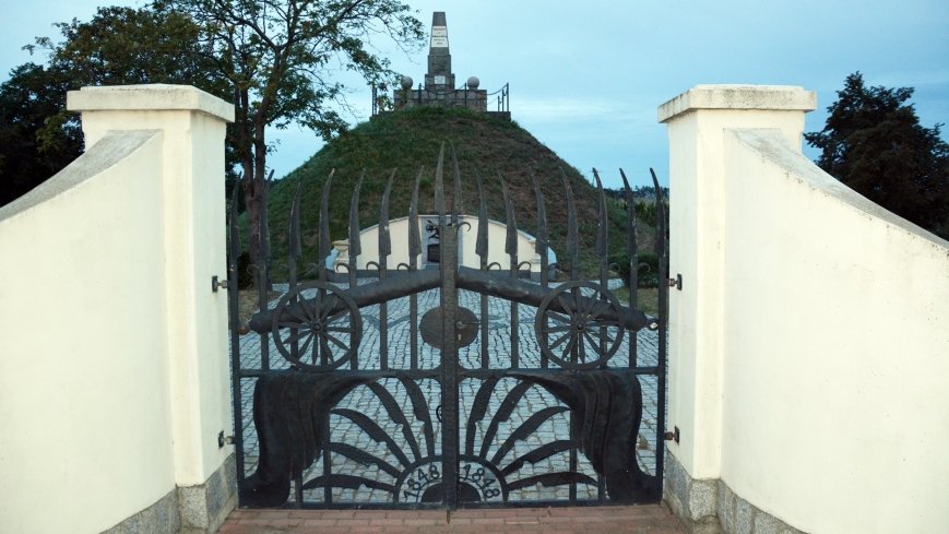 Niezwykły kurhan pod Sokołowem - zdjęcie 1