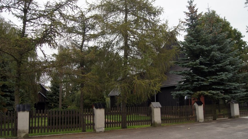 Rechta – drewniany kościół z dziełem ucznia Wita Stwosza    - zdjęcie 1