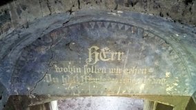 Opuszczony kościół w Zrazimiu - zdjęcie 10