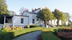 Górki – dwór z zabytkową kolekcją pojazdów konnych - zdjęcie 2