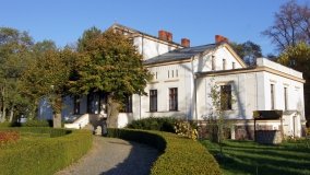 Górki – dwór z zabytkową kolekcją pojazdów konnych - zdjęcie 3