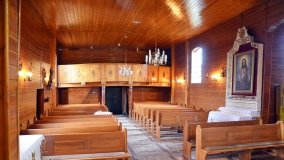 Urzekający drewniany kościółek w Brudzewie - zdjęcie 10